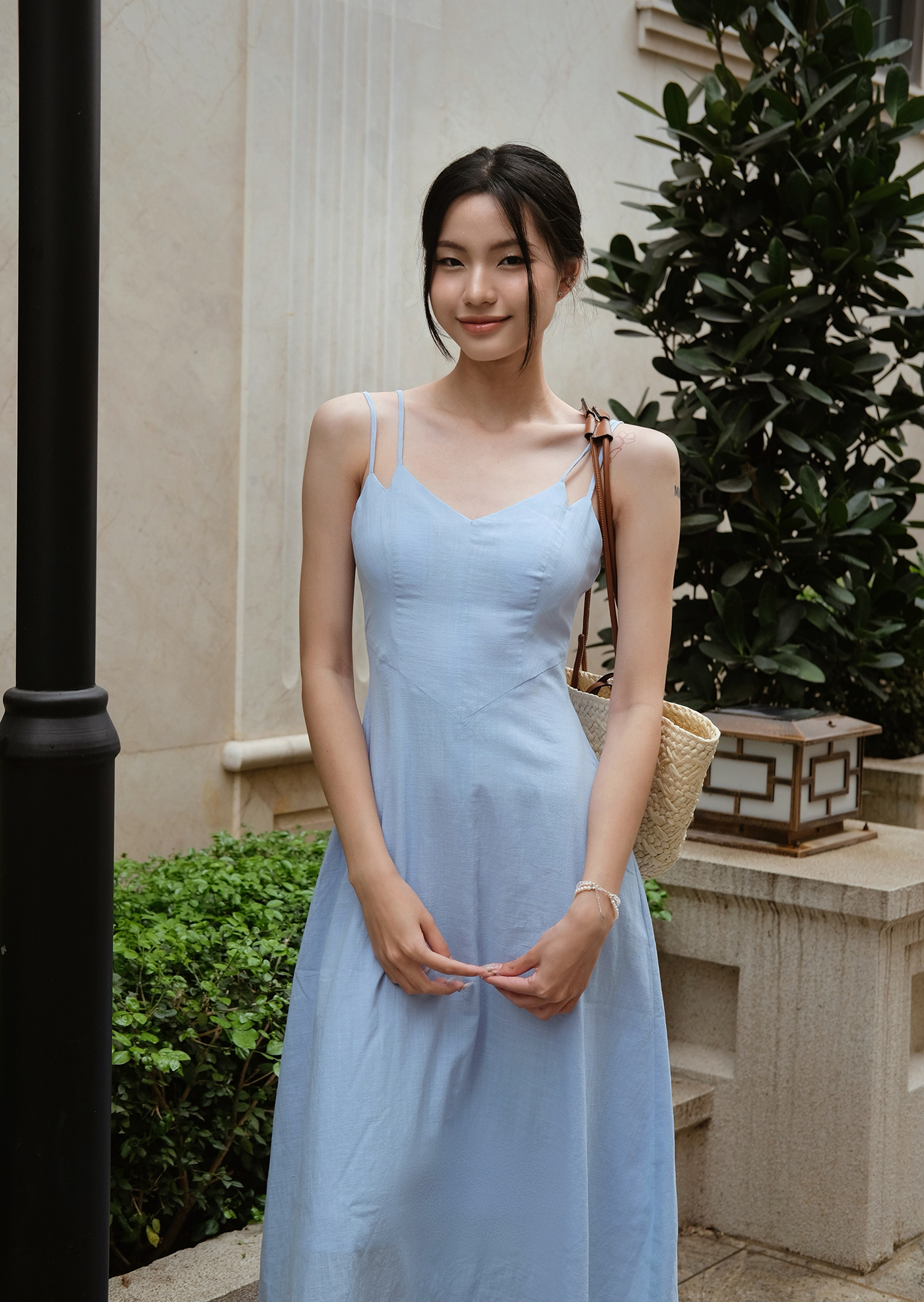 Alternative view of Karin Midi Dress - Linen - Blue