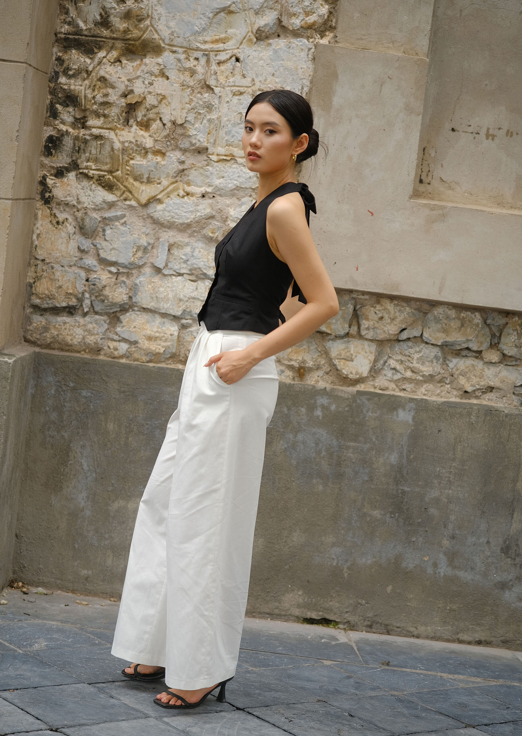 Kate Vest - Linen - Black - Image 7