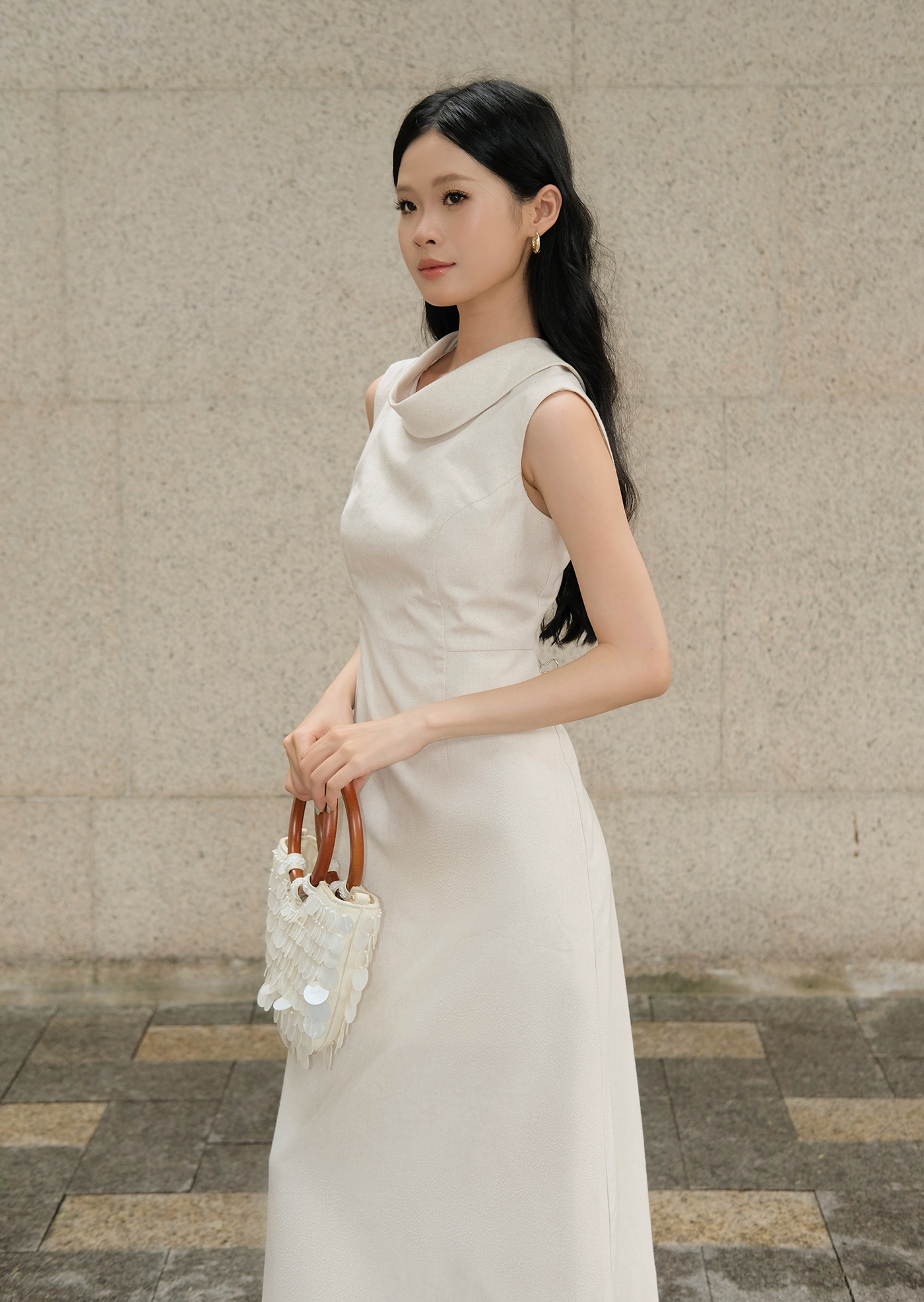 Alternative view of Aira Midi Dress - Linen - Beige